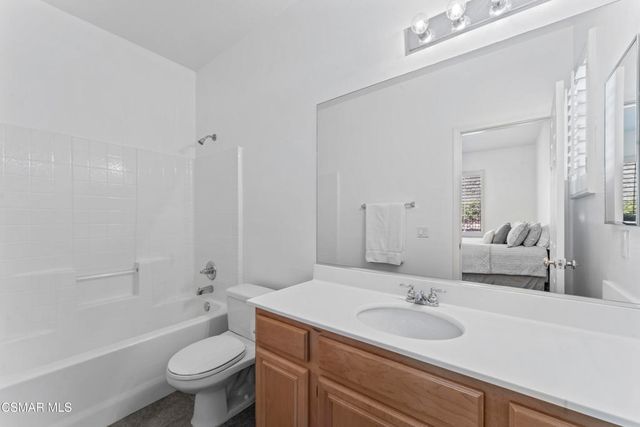 21815 Denise Lane, Saugus, CA 91390