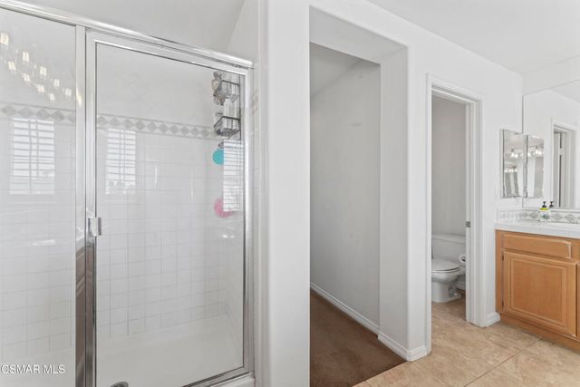 21815 Denise Lane, Saugus, CA 91390