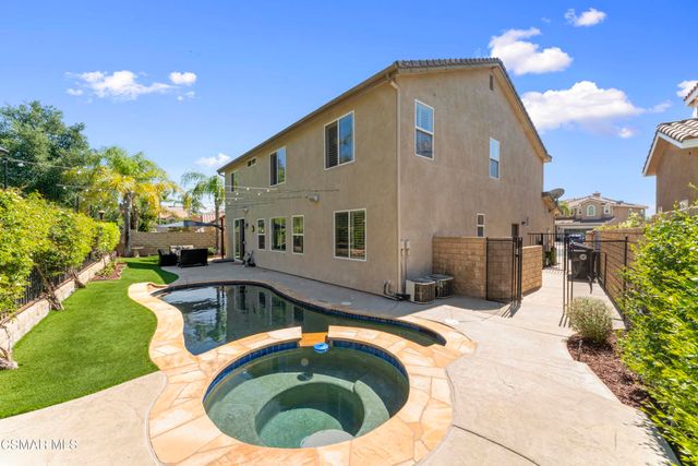 21815 Denise Lane, Saugus, CA 91390