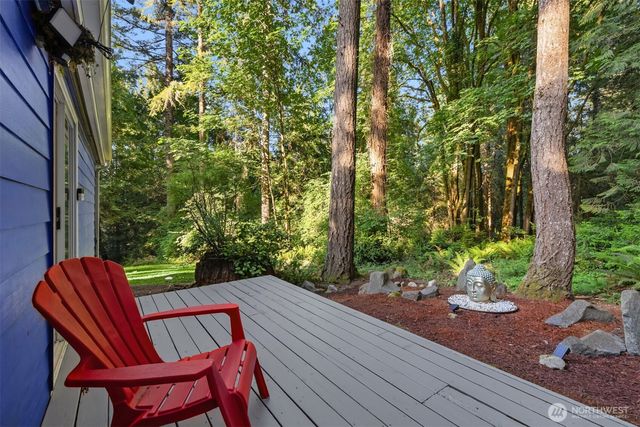 8480 Hansen Road NE, Bainbridge Island, WA 98110