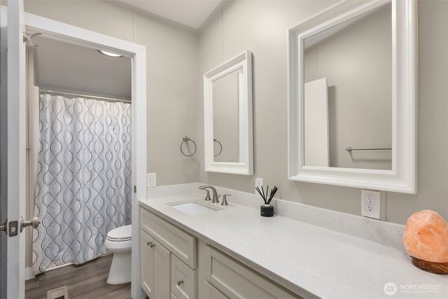 8480 Hansen Road NE, Bainbridge Island, WA 98110