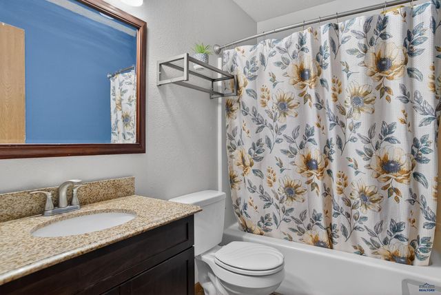 2446 JACK PINE DR, Rapid City, SD 57703