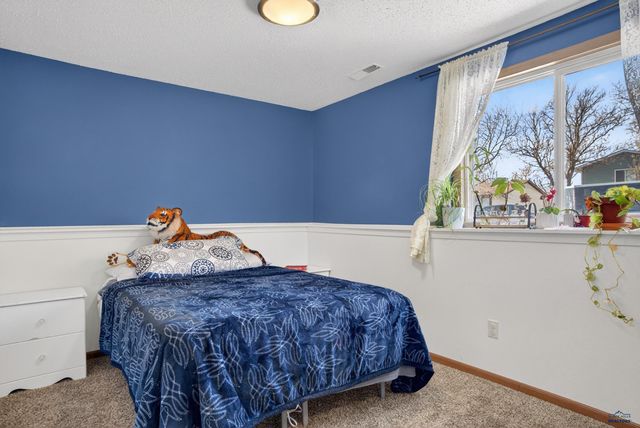 2446 JACK PINE DR, Rapid City, SD 57703