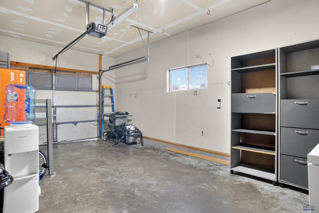 2446 JACK PINE DR, Rapid City, SD 57703