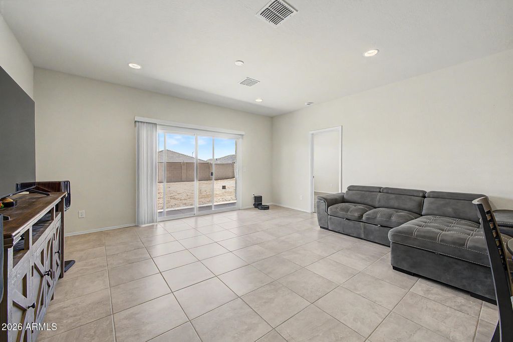 1171 W AVALON CANYON Drive, Casa Grande, AZ 85122 — photo 2