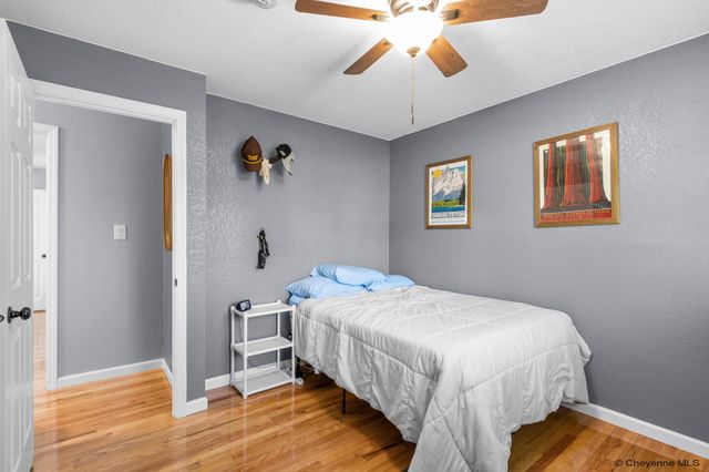 5041 ROUNDTOP DR, Cheyenne, WY 82009