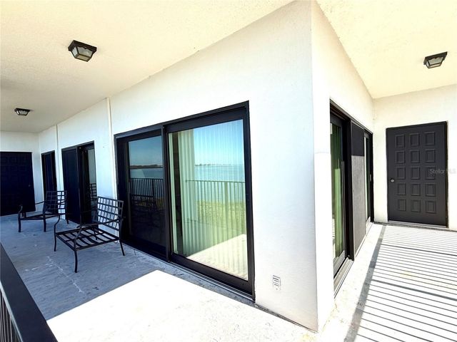 423 MARINER DRIVE 423, Tarpon Springs, FL 34689