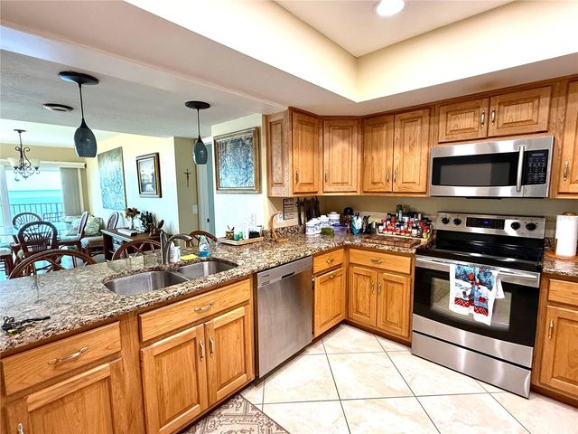 423 MARINER DRIVE 423, Tarpon Springs, FL 34689