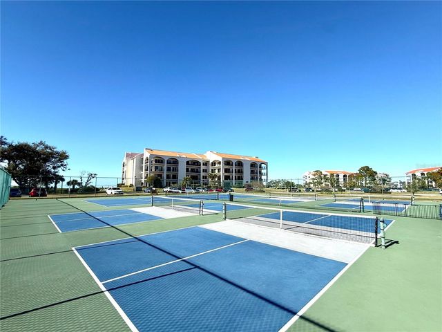 423 MARINER DRIVE 423, Tarpon Springs, FL 34689