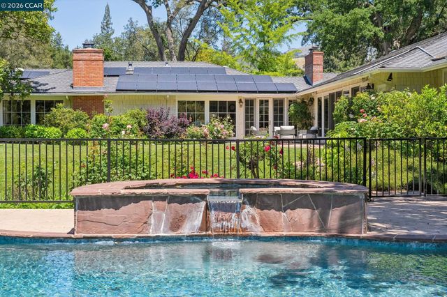 1720 Alameda Diablo, Diablo, CA 94528