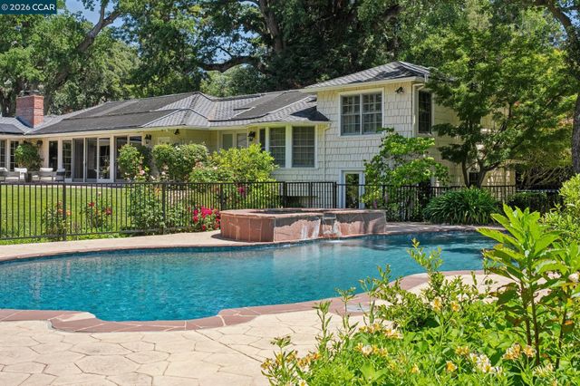 1720 Alameda Diablo, Diablo, CA 94528