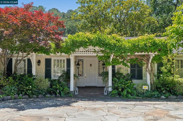 1720 Alameda Diablo, Diablo, CA 94528