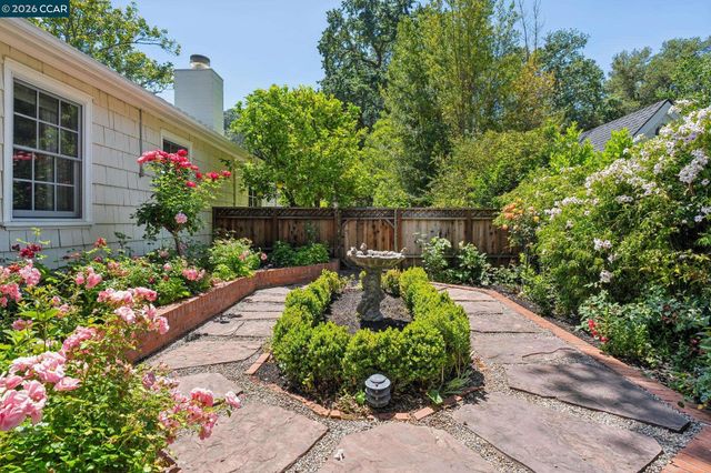 1720 Alameda Diablo, Diablo, CA 94528