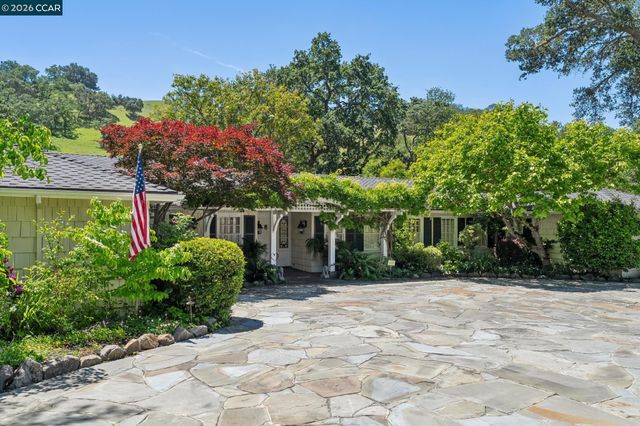 1720 Alameda Diablo, Diablo, CA 94528
