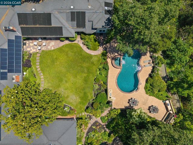 1720 Alameda Diablo, Diablo, CA 94528