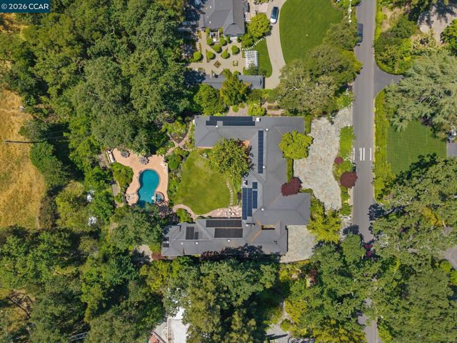 1720 Alameda Diablo, Diablo, CA 94528