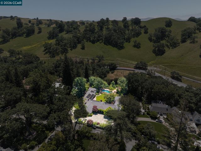 1720 Alameda Diablo, Diablo, CA 94528