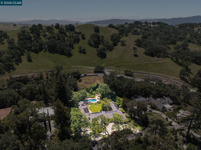 1720 Alameda Diablo, Diablo, CA 94528