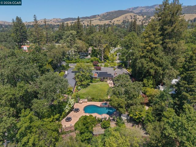 1720 Alameda Diablo, Diablo, CA 94528