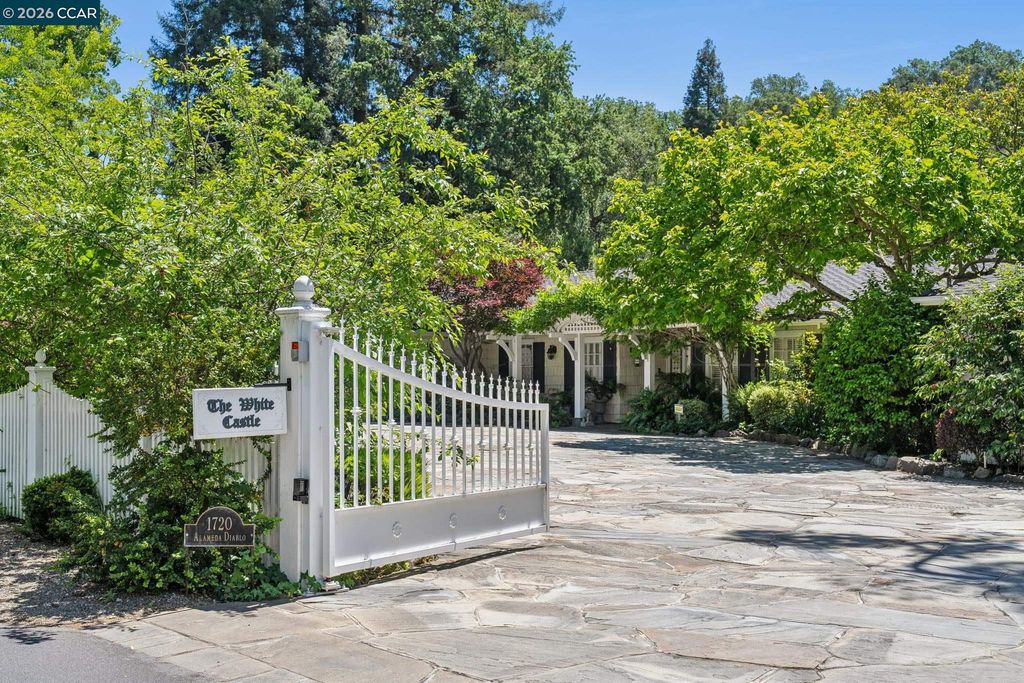 1720 Alameda Diablo, Diablo, CA 94528