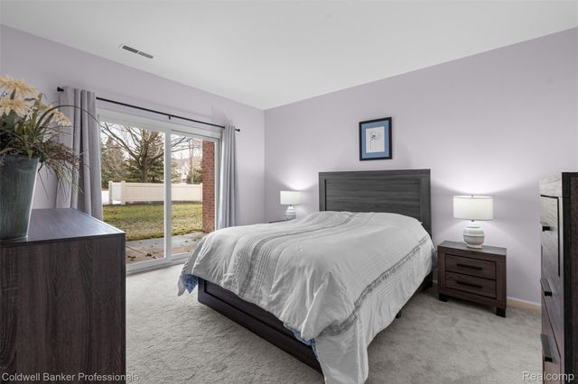 21105 Chesapeake Circle 243, Commerce Charter Township, MI 48390