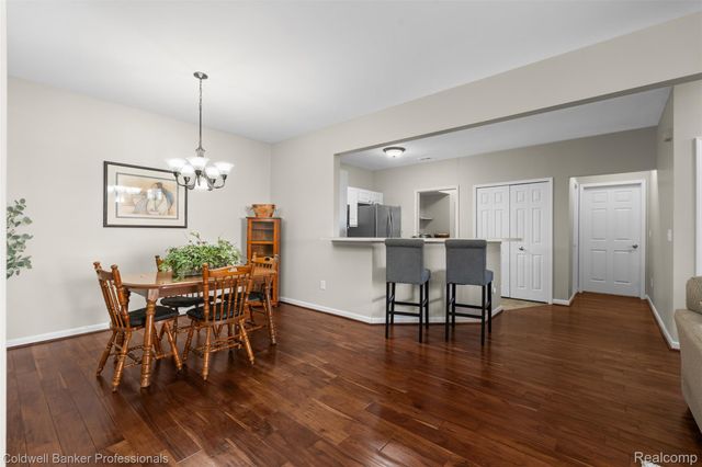 21105 Chesapeake Circle 243, Commerce Charter Township, MI 48390
