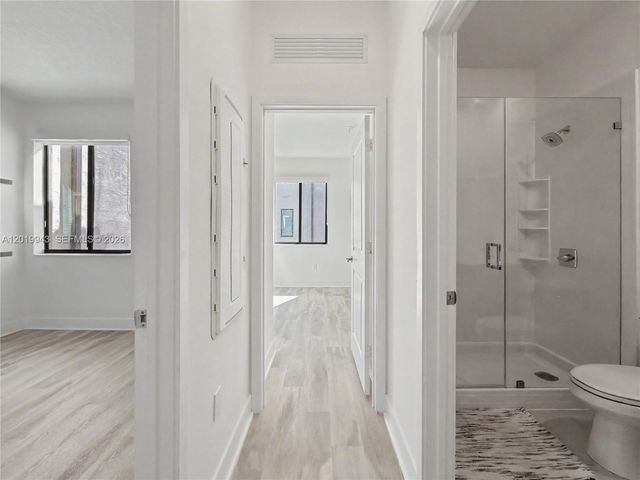 4527 NW 83rd Path, Doral, FL 33166