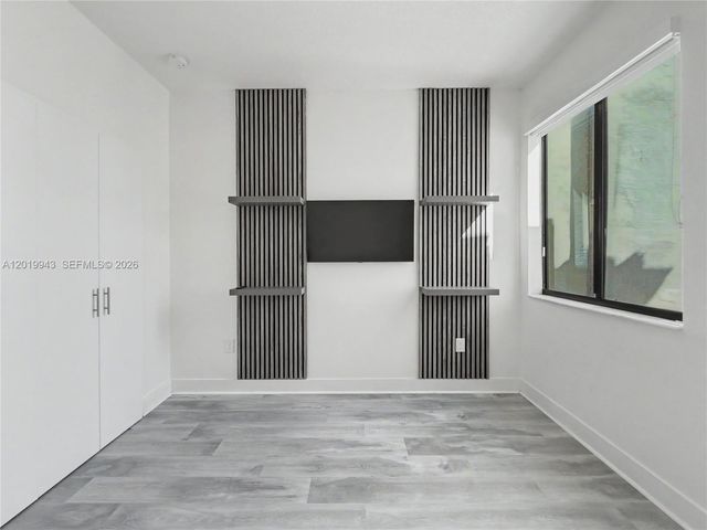 4527 NW 83rd Path, Doral, FL 33166