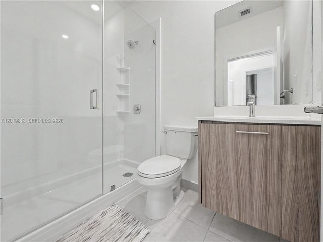 4527 NW 83rd Path, Doral, FL 33166