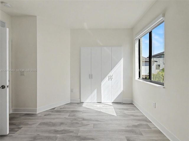 4527 NW 83rd Path, Doral, FL 33166