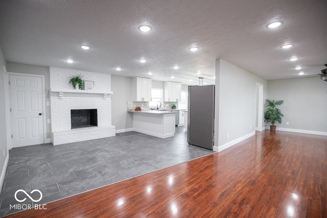 7950 N 475 E, Columbus, IN 47203