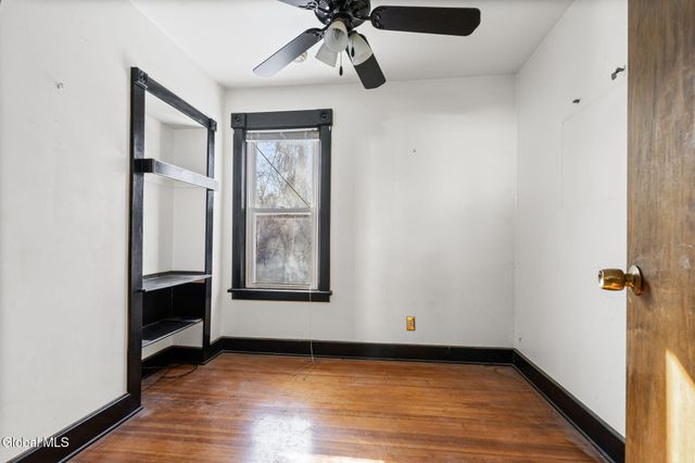 917 Hazelwood Avenue, Schenectady, NY 12306