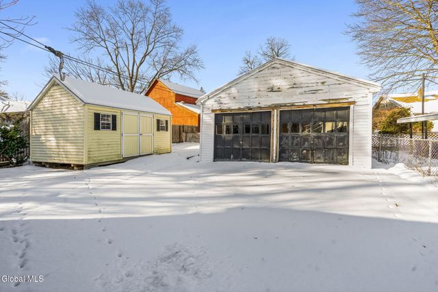 917 Hazelwood Avenue, Schenectady, NY 12306