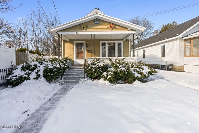 917 Hazelwood Avenue, Schenectady, NY 12306