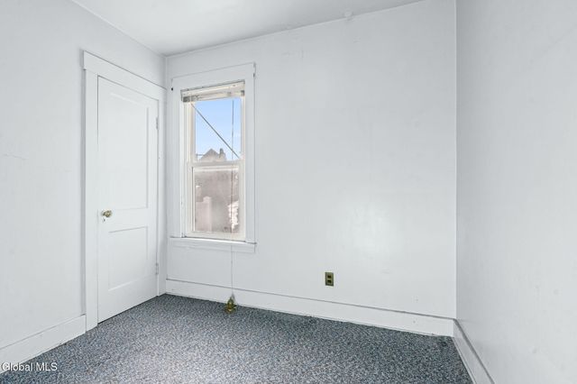 917 Hazelwood Avenue, Schenectady, NY 12306