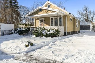 917 Hazelwood Avenue, Schenectady, NY 12306