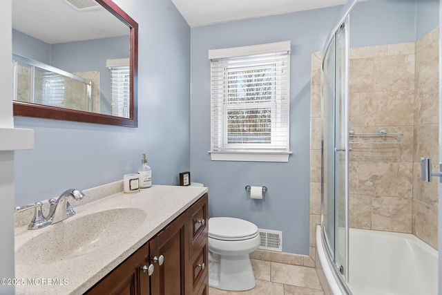 25 Henry Street, East Brunswick, NJ 08816