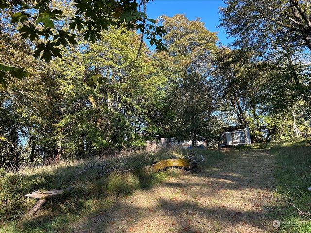 809 W Herron Boulevard NW, Lakebay, WA 98349