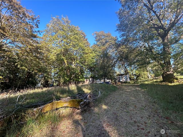 809 W Herron Boulevard NW, Lakebay, WA 98349