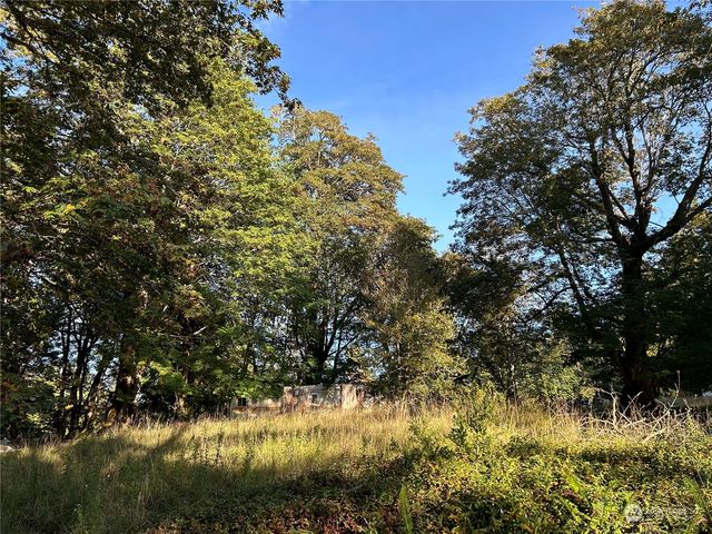 809 W Herron Boulevard NW, Lakebay, WA 98349