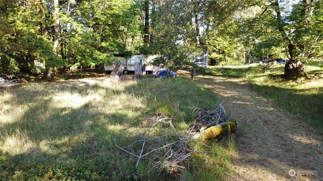 809 W Herron Boulevard NW, Lakebay, WA 98349