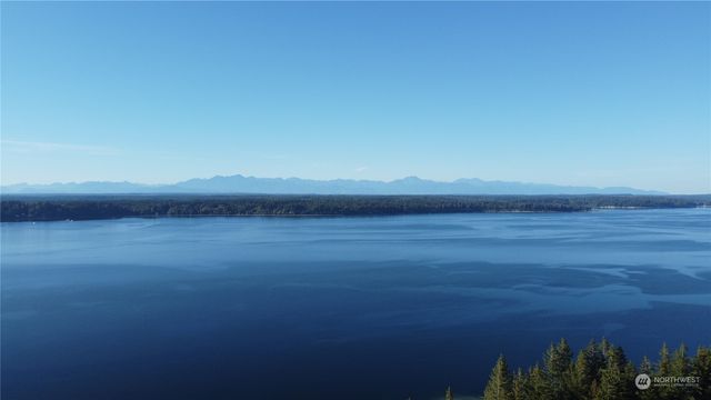 809 W Herron Boulevard NW, Lakebay, WA 98349