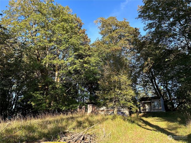 809 W Herron Boulevard NW, Lakebay, WA 98349