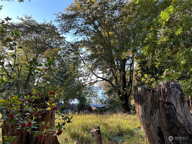 809 W Herron Boulevard NW, Lakebay, WA 98349