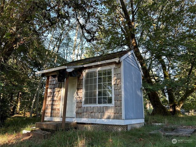 809 W Herron Boulevard NW, Lakebay, WA 98349