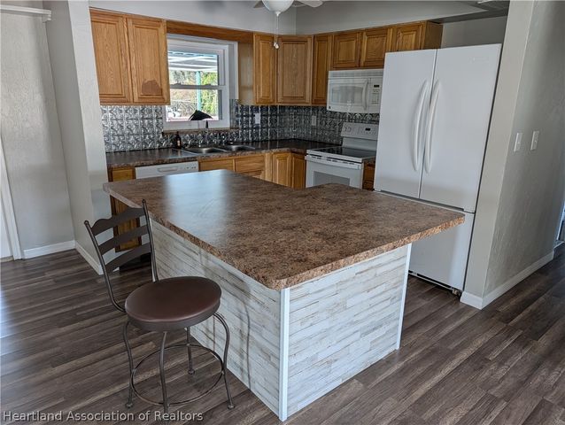 1103 Bellevue Avenue, Sebring, FL 33870