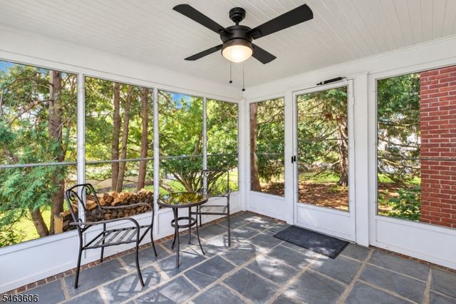 5 Surrey Ln, Madison Boro, NJ 07940