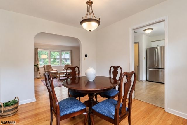 5 Surrey Ln, Madison Boro, NJ 07940