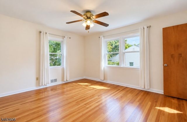 5 Surrey Ln, Madison Boro, NJ 07940