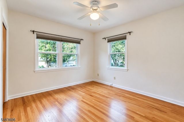 5 Surrey Ln, Madison Boro, NJ 07940